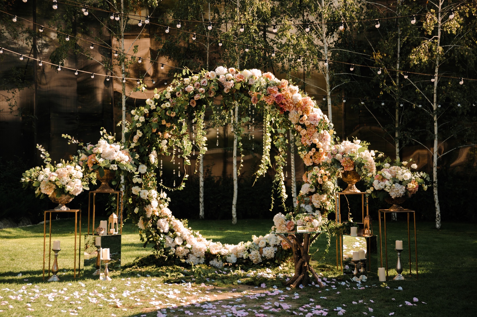 Wedding.,Wedding,Ceremony.,Arch.,Arch,,Decorated,With,Pink,And,White